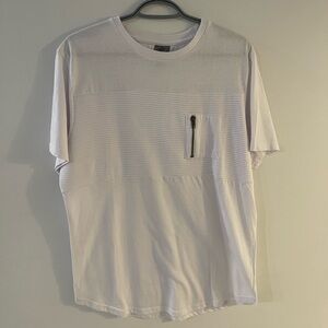 Men’s Urban ID Size L scooped t-shirt
